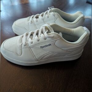 NWOT Reebok White Galaxy 7 Shoes Size 6 Mens - Womens 8